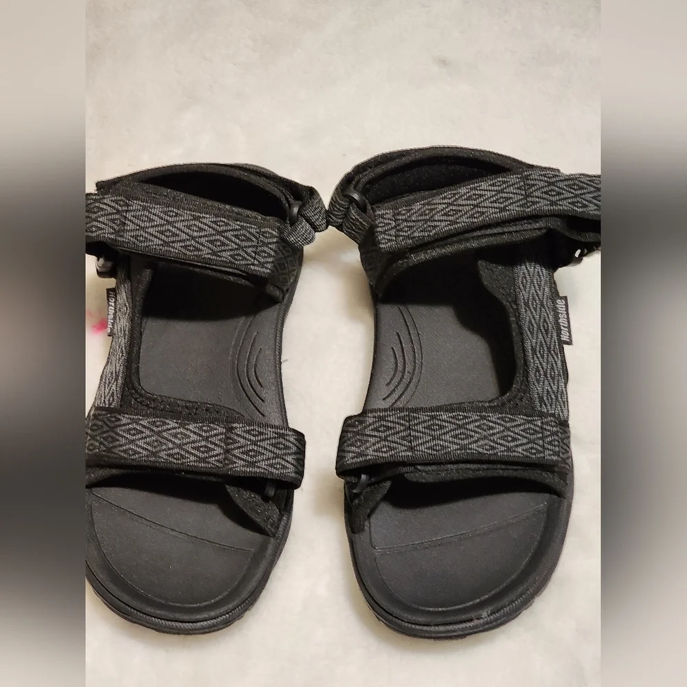 Black Sporty Sandals with Adjustable Straps and Contoured Footbed